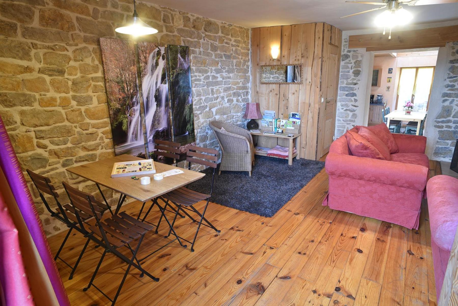 Lavigny Gite Le Douglas, Vignoble Et Reculees Du Jura - Avec Sauna מראה חיצוני תמונה